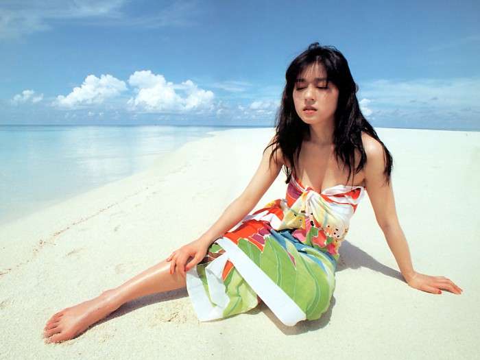 昭和の美人タレントの画像を貼ってください