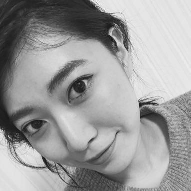話題の龍角散CM女優、安田聖愛さんのカワイイ画像集 - NAVER まとめ