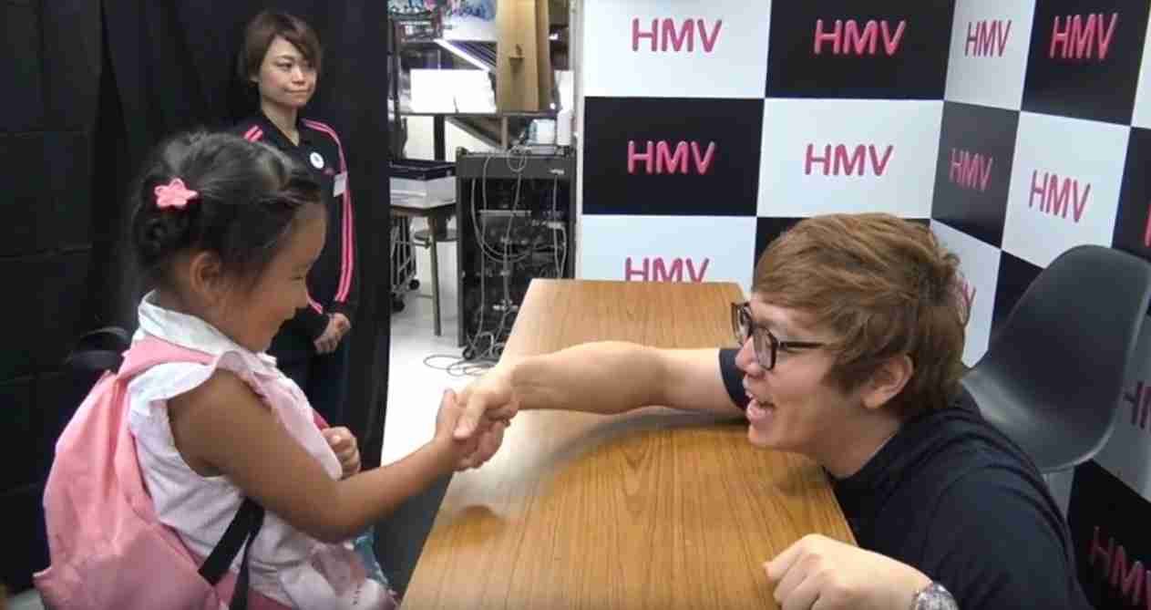 ヒカキン、今度は辻希美&杉浦太陽宅でパーティー