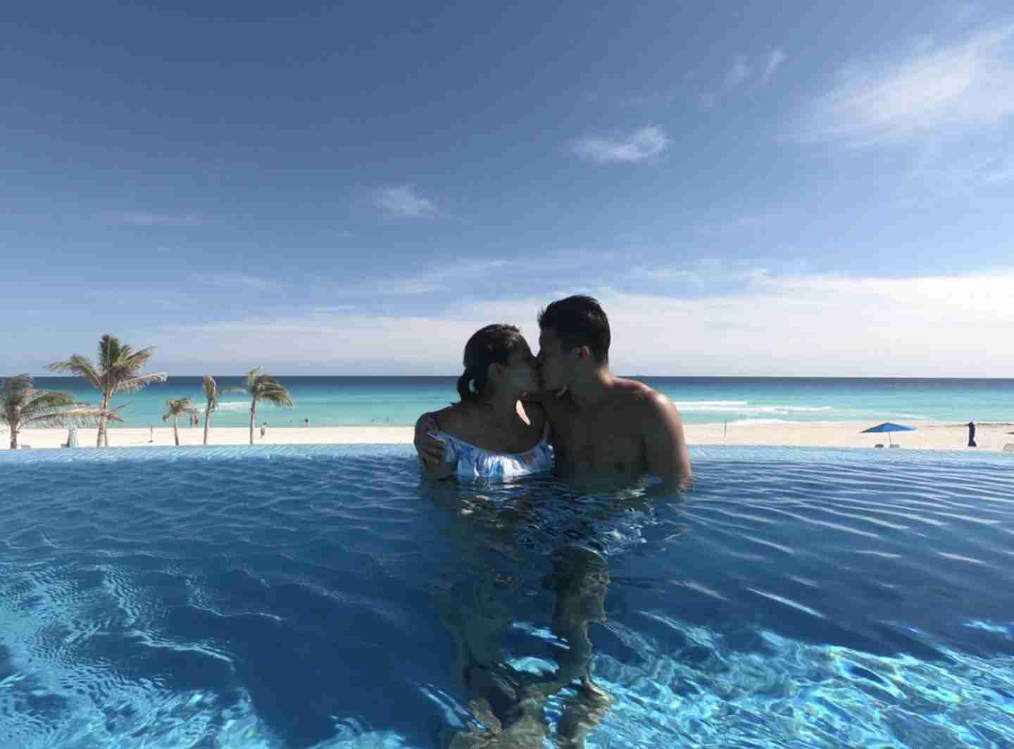 亀田和毅、妻・シルセさんとカンクン旅行へ　ラブラブキスショットを公開「奥さんと一緒におる時が一番幸せ」 | AbemaTIMES