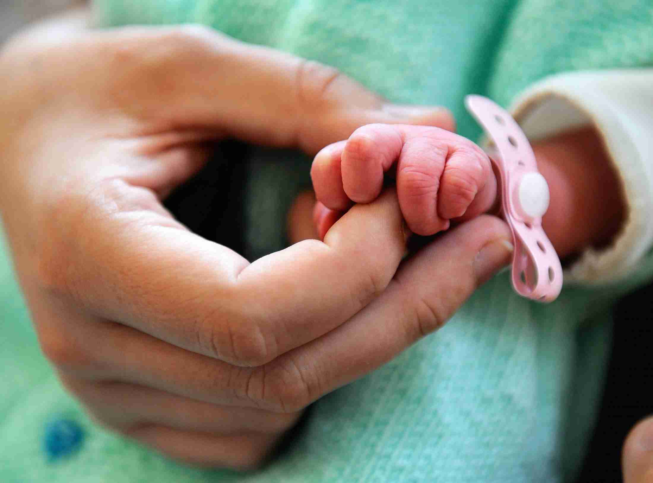「子どもが欲しい女性は年下男性をパートナーにすべき」、研究（The Telegraph） - Yahoo!ニュース
