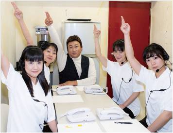 “眉間メイクのカリスマ”ロバート秋山竜次新作 メーキャップアーティストHARUKIの熱視線が話題<クリエイターズ・ファイル>