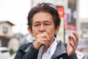 夫不在の自宅に招き入れ… 「小川直也」と「松野頼久」美人妻が重ねた
