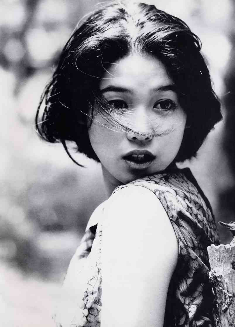 昭和の美人タレントの画像を貼ってください