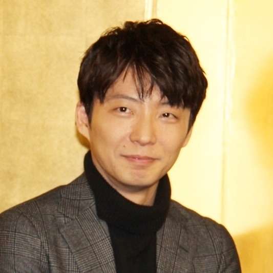 星野源、『いだてん』で“マダムキラー”な外交評論家に「どういうこと!?」 | マイナビニュース