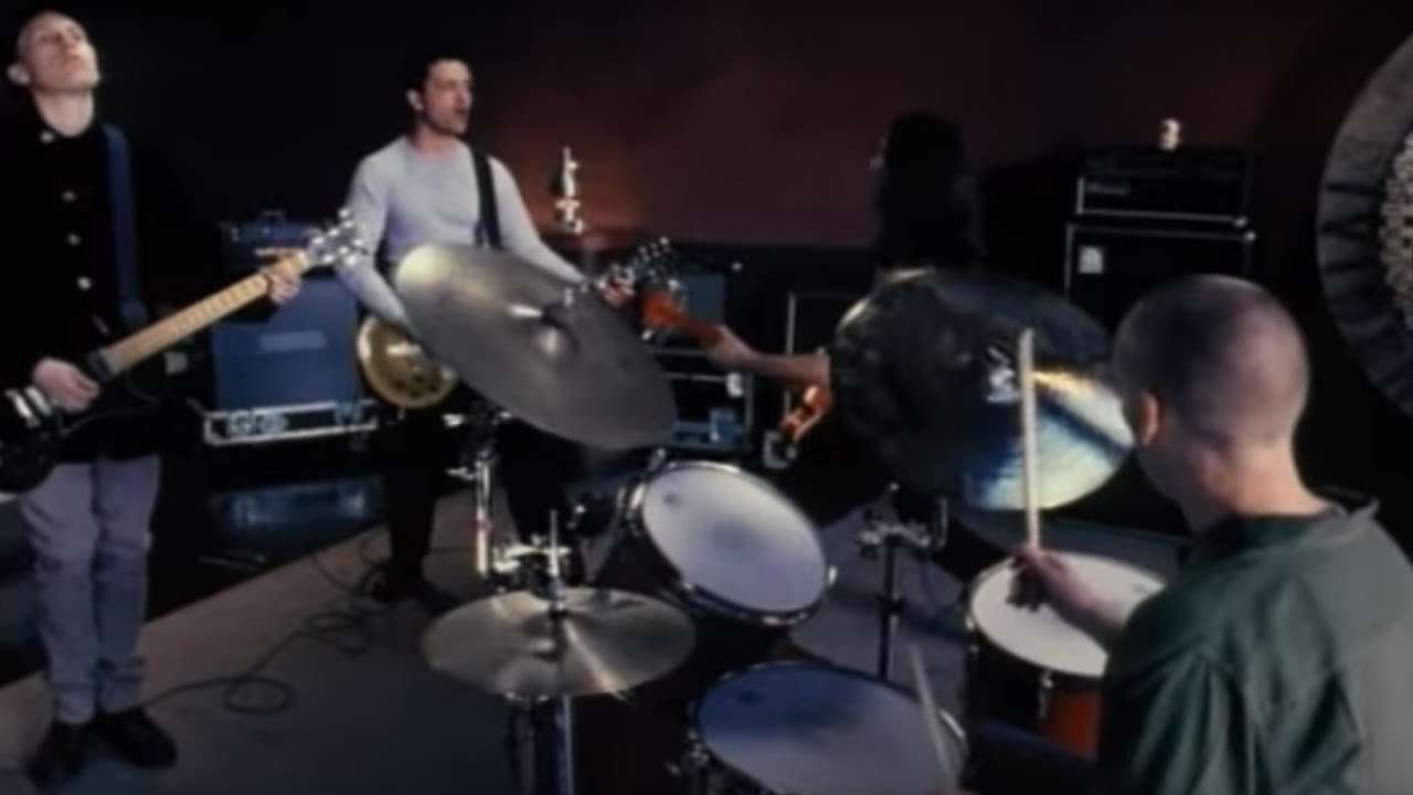Third Eye Blind - Semi-Charmed Life (Official Music Video) - YouTube