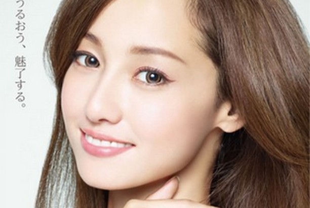 佐々木希のドアップ写真が異次元の美しさ 「あなたは女神ですか?」とファン崇拝