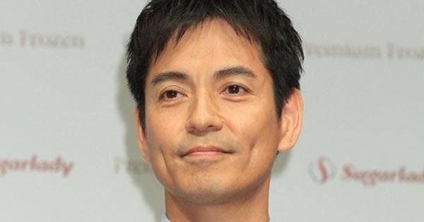 沢村一樹 遅咲きのブレーク「いつの間にか視聴率俳優」と話題 | 女性自身