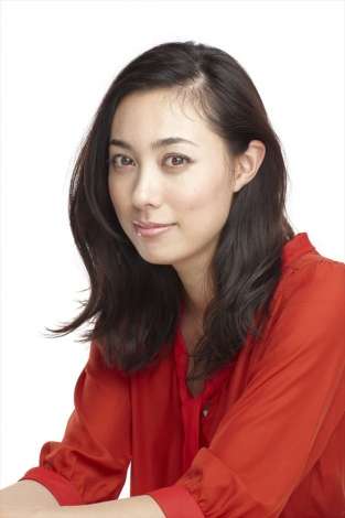 吹石一恵、『ガイアの夜明け』初の日曜SPでナレーションを担当