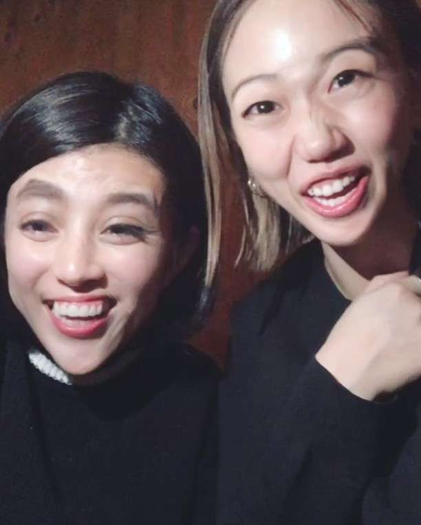滝沢カレン、親友・横澤夏子との“爆笑”顔交換ショット公開「本当にいいコンビ」「最高」の声