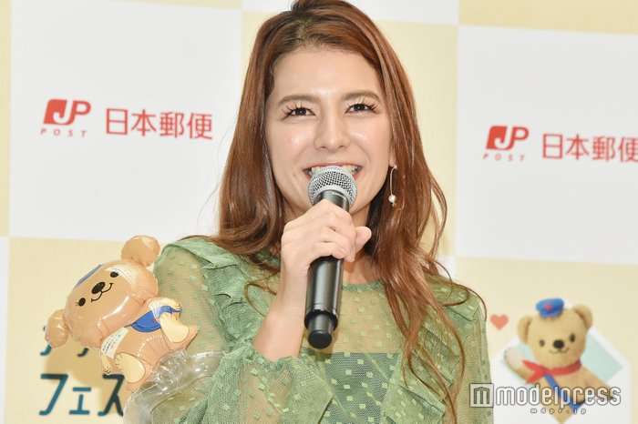 スザンヌ、愛息子とのハグショット公開　“母”の思いに感動の声 - モデルプレス