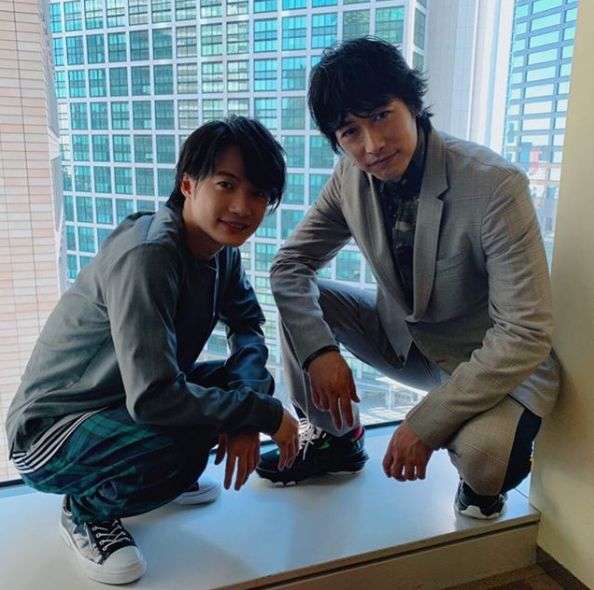 ディーン・フジオカ&神木隆之介の「ヤンキー座りショット」にファン感激!