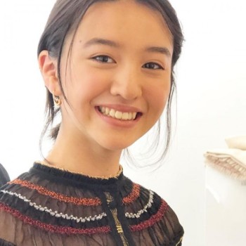Koki,スキニーデニムのすらり美脚「足ほそっ!ながっ!顔ちっちゃ」絶賛の声