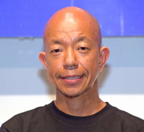 ヒルナンデス バイきんぐ 小峠英二19歳の頃のパンクバンド時代の映像が流れる 当時の名前は小峠ナターシャ ガールズちゃんねる Girls Channel