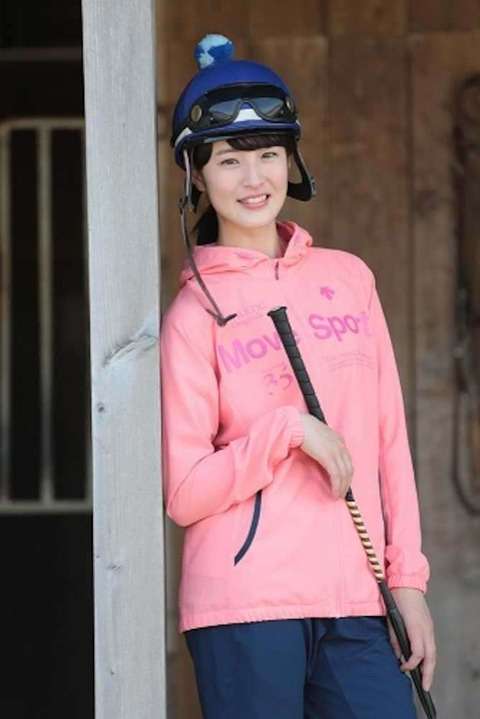 垢抜けた女性芸能人を貼るトピ