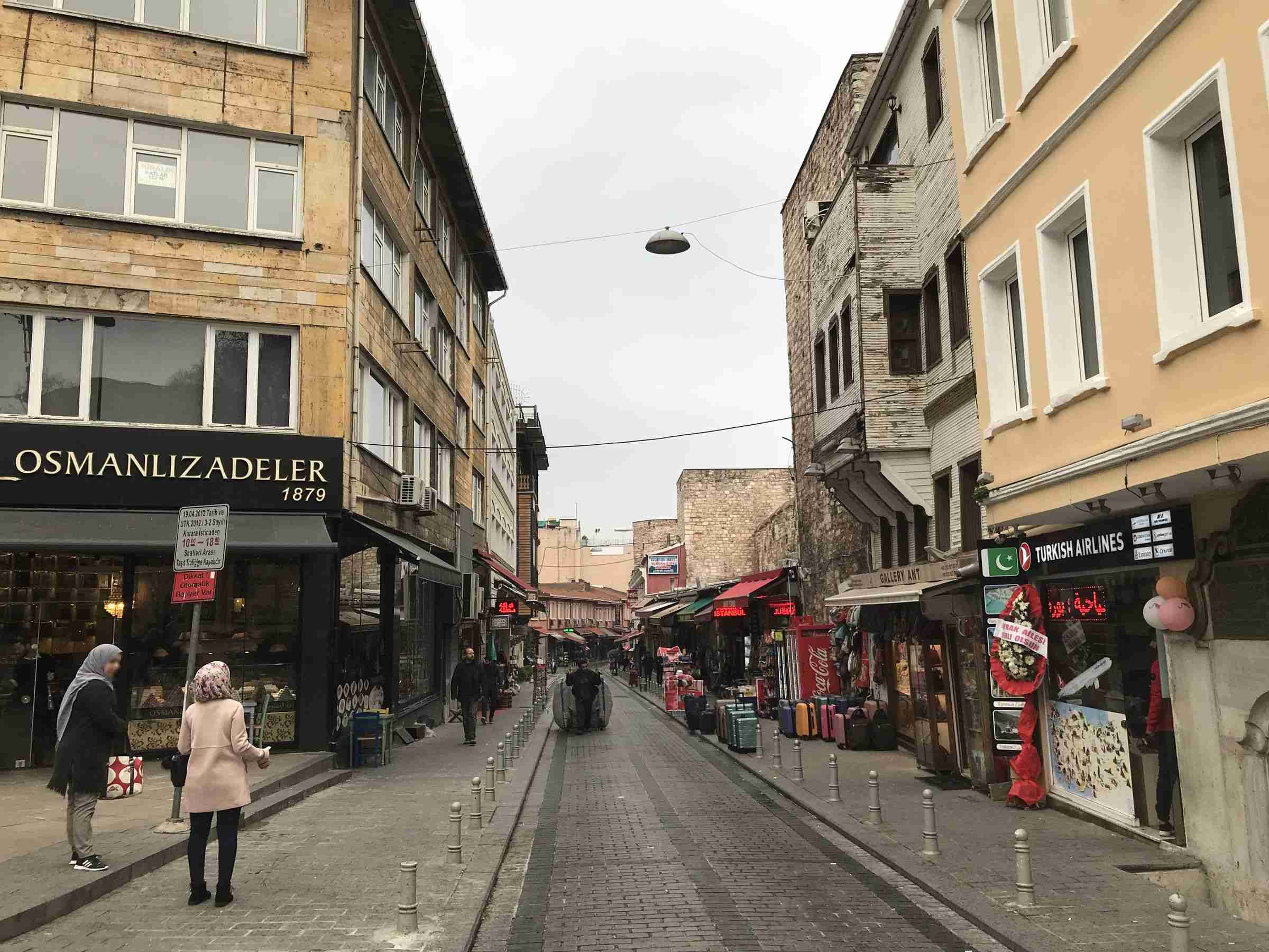 海外のスリ師 ぼったくり店 日本人観光客は狙いやすい 理由 ガールズちゃんねる Girls Channel