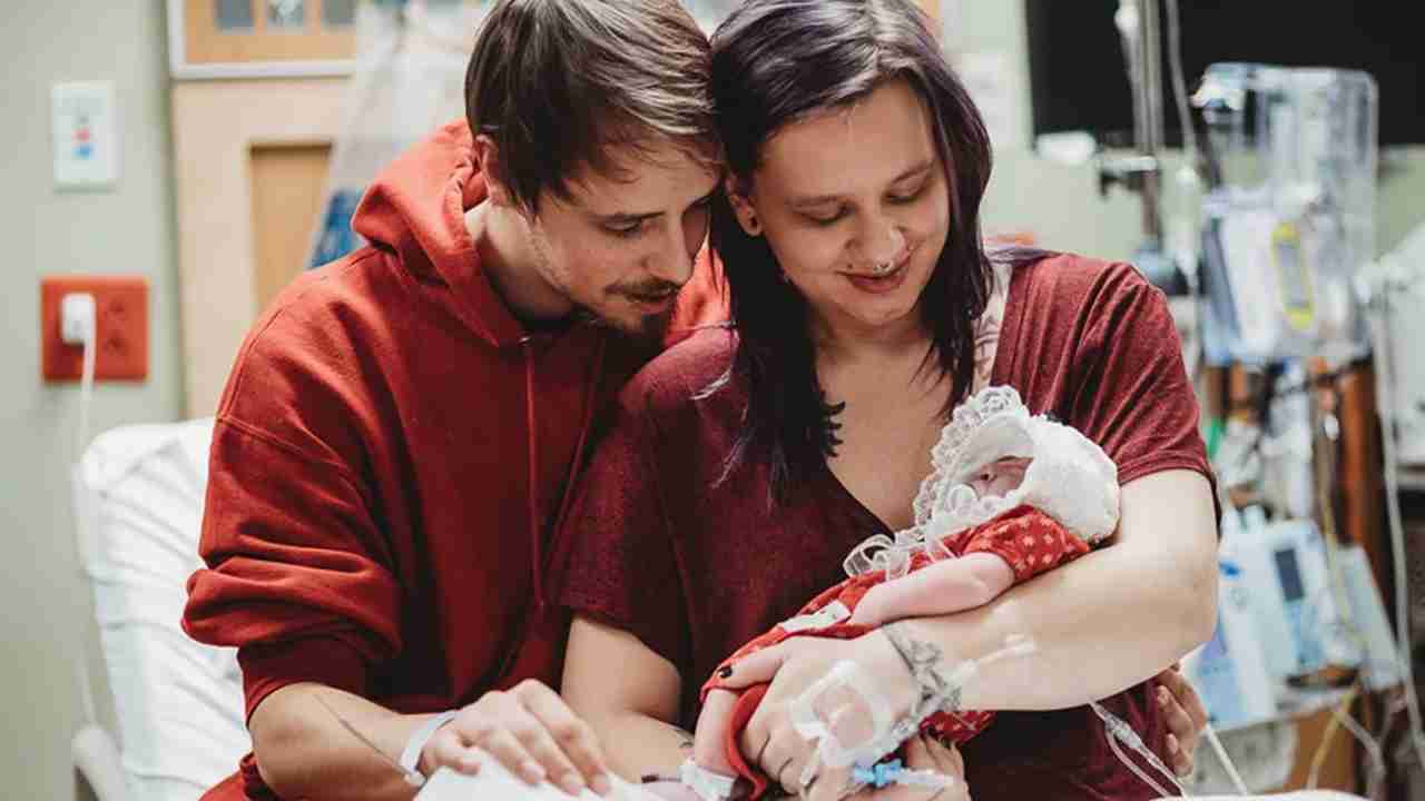 Tennessee Mom Carries Terminally Ill Daughter to Full Term to Donate Her Organs | Inside Edition