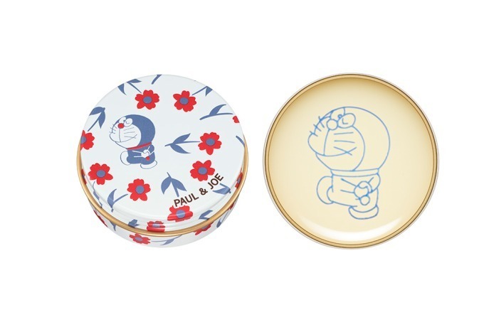 ポール & ジョー ボーテから“ドラえもんが顔を出す”ツヤリップ＆“どら焼き”香り付きリップバーム