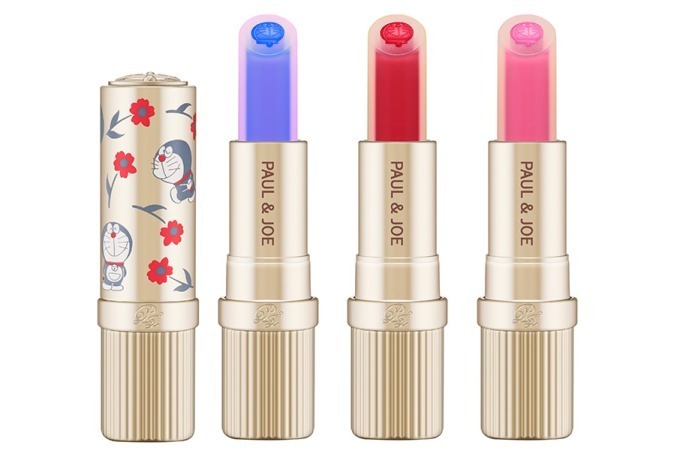 ポール & ジョー ボーテから“ドラえもんが顔を出す”ツヤリップ＆“どら焼き”香り付きリップバーム - ファッションプレス