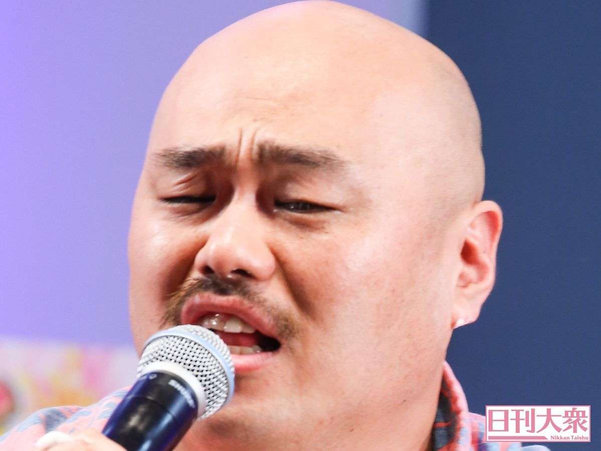 クロちゃん「年収2000万超え」でも「結婚するまで月20万仕送りもらうしん！」の“モンスター”タカリ