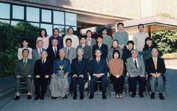 24　皇族と一緒に　〜気配りの紀宮さま　品格の秋篠宮さま〜 - 週刊長野記事アーカイブ