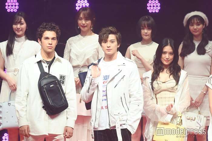 蛯原友里・新田真剣佑・白石麻衣・白濱亜嵐ら、華やか衣装で豪華集結 - モデルプレス