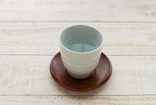 「来客にコーヒー提供」は「カフェハラ」？マナー講師の見解は…