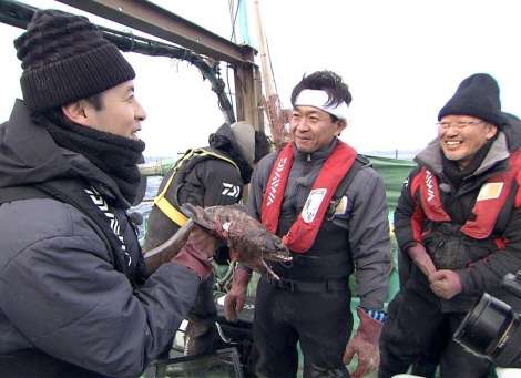 城島茂と桝太一が幻の古代ザメ「ラブカ」を再び捕獲！希少価値の高い魚を次々ゲットで視聴者驚愕