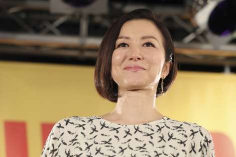 鈴木京香、1stシングル発売記念イベントで涙ぐむ「こんな素敵な時間を経験することができて…」