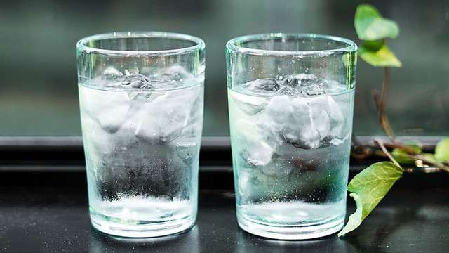 「来客にコーヒー提供」は「カフェハラ」？マナー講師の見解は…