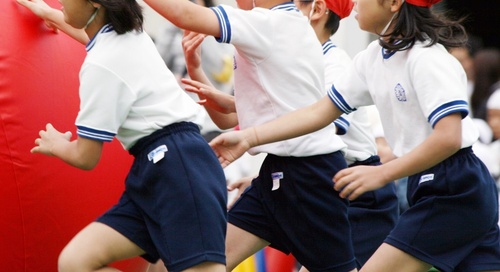 小5女子に体操着の下の肌着・ブラ禁止　汗で風邪引くと禁じる小学校の校則が物議「性的虐待では」