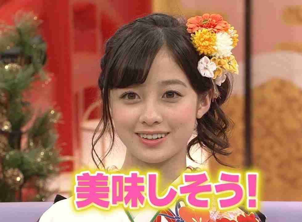 橋本環奈、黒髪ゆる巻きヘアにファン悶絶「意味わからんくらい可愛い。」