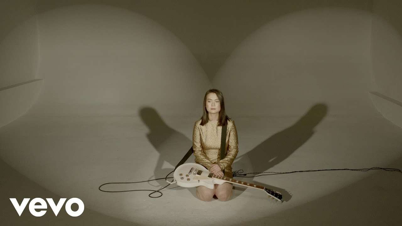 Mitski - Your Best American Girl (Official Video) - YouTube