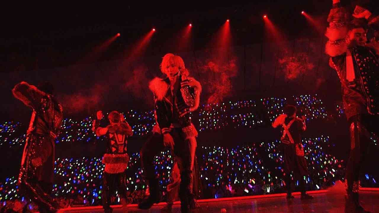 SixTONES「Amazing!!!!!!」（「ジャニーズJr.祭り 2018」単独LIVE in 横浜アリーナ） - YouTube