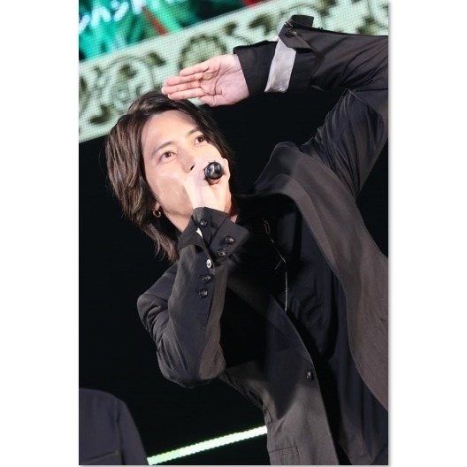 山下智久、TGCにサプライズ登場! 客席から現れ会場熱狂 | マイナビニュース