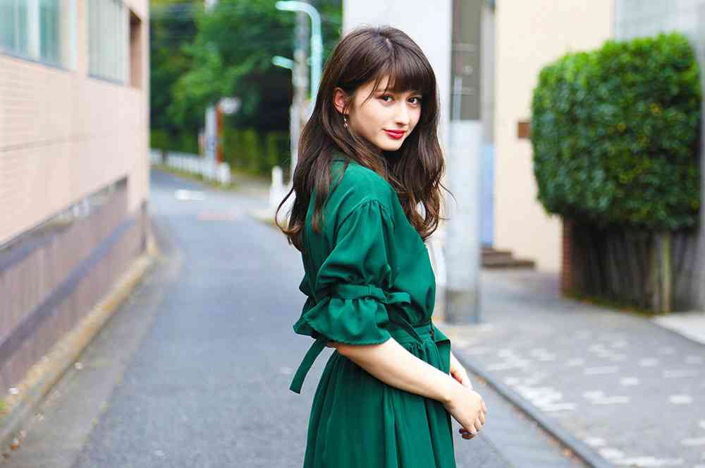 8頭身女子大生・菜波　SNSでバズって…CanCam専属モデルに抜てき