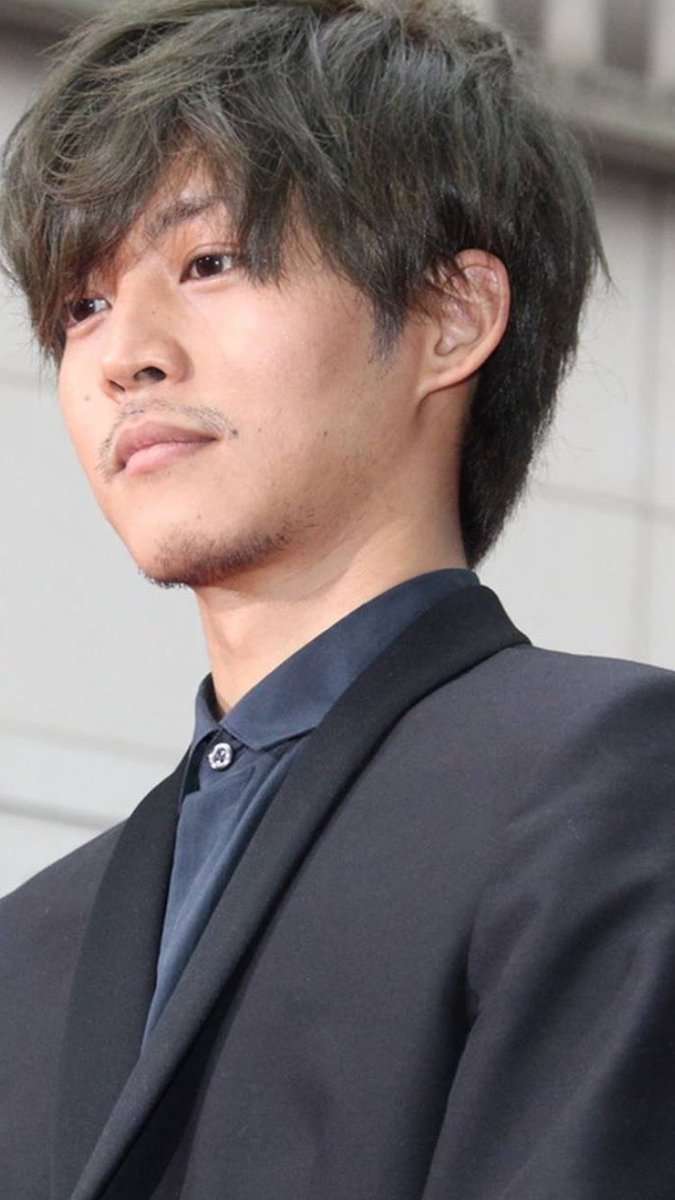 男性芸能人の髭、似合ってたら+ボタンを押すトピ