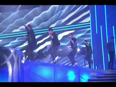 BackStreet Boys & New Kids On The Block = NKOTBSB (Performance In American Music Awards 2010) - YouTube