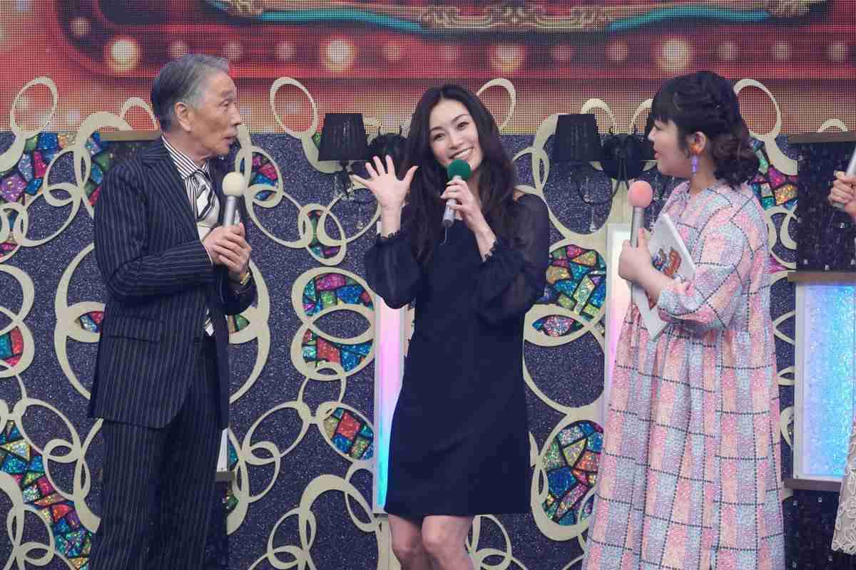 酒井法子、11年ぶりに歌番組出演！ 意気込み聞かれ「がんばるピー！」