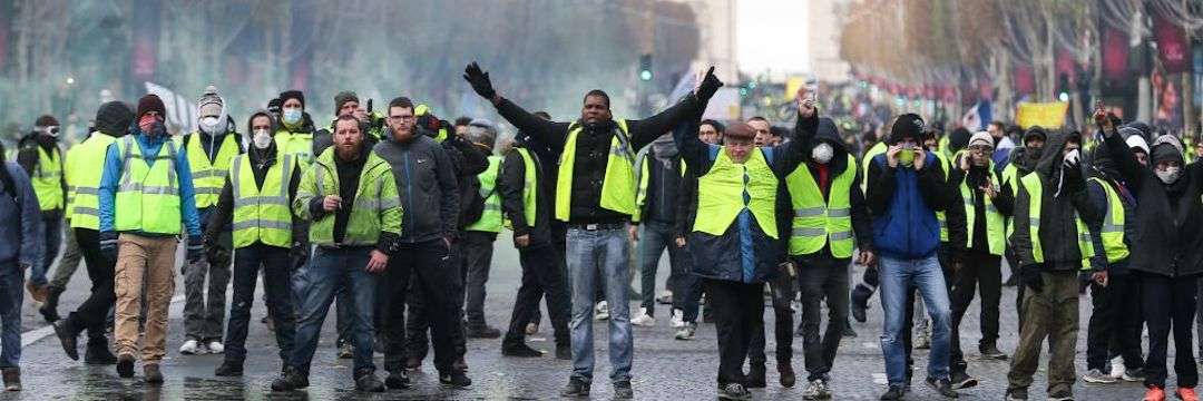 フランス全土が怒りに震える「黄色ベストデモ」という“階級闘争”（髙崎 順子） | 現代ビジネス | 講談社（1/4）