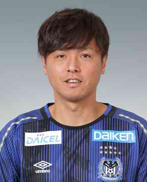 遠藤保仁が公式で“ガチャピン”に…G大阪がエイプリルフールネタ