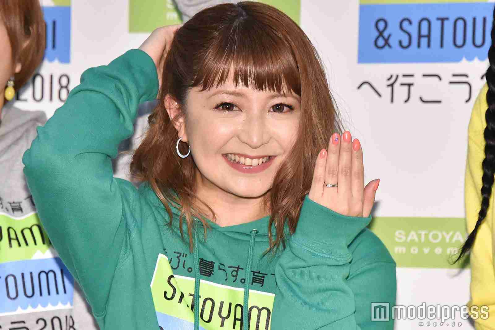 妊娠発表の矢口真里、ふっくらお腹ショットを公開