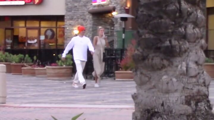 Justin Bieber NewsさんはInstagramを利用しています:「Video of Justin and Hailey spotted out in Aliso Viejo, California. (March 29) #justinbieber.Credits: X17online」