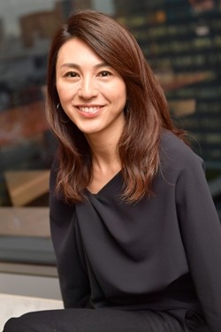 「パリ自慢がスゴイ」って!? 雨宮塔子、