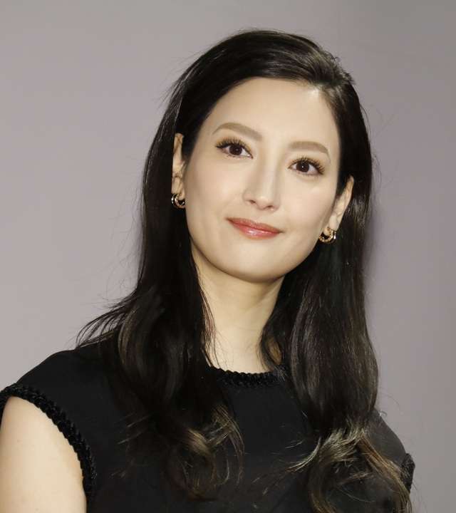 インハンド：第2話視聴率9.5％　山P、濱田岳、菜々緒の3人組が再集結 - MANTANWEB（まんたんウェブ）