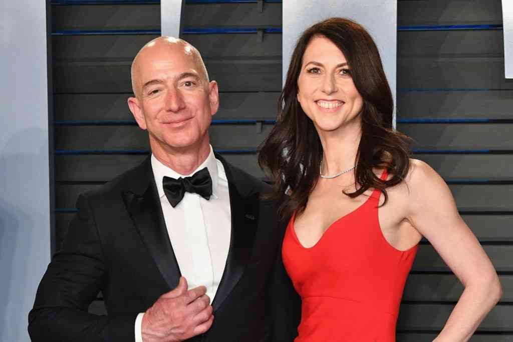 ジェフ・ベゾス、離婚で4兆円の株式分与　妻は世界3位の女性富豪に