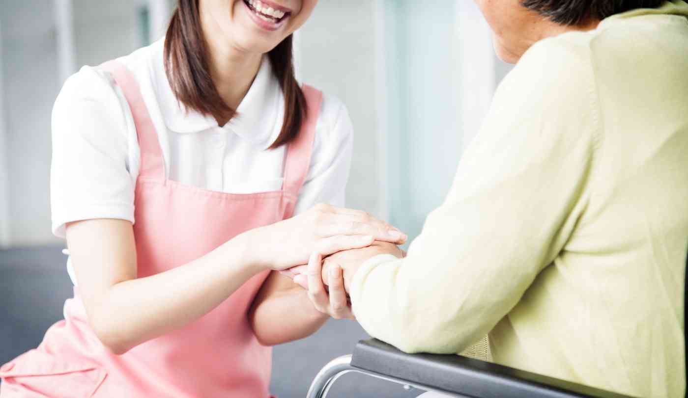 介護職員の必要数、2025年で245万人　34万人不足　厚労省が新推計