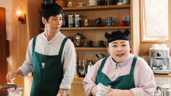 石田ゆり子＆西島秀俊、笑顔あふれる“仲良し”2ショットに反響