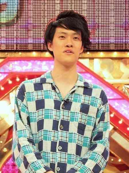キンコン西野路線へ？ 霜降り・粗品、先輩の頭を叩いて暴言…笑いにならずネットドン引き - リアルライブ