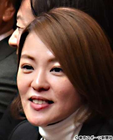 今井絵理子議員　選挙応援でマイクを握りながら歌えないもどかしさを告白